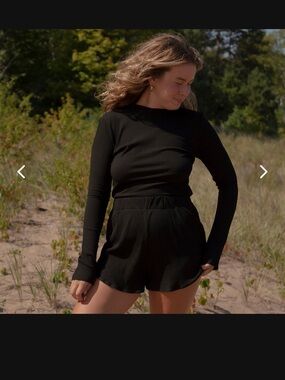 Hackwith Design House Cropped Long Sleeve